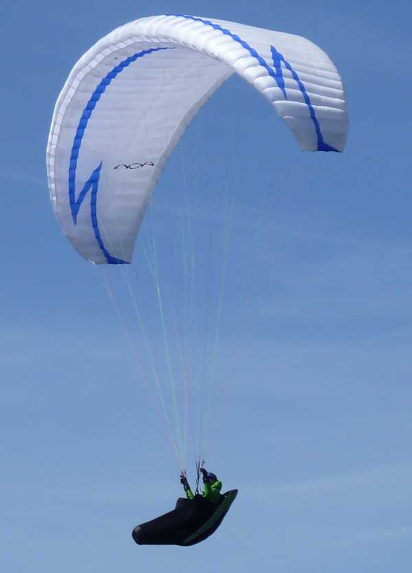 Parapente Nova Ion 2 light : Vente Ion 2 Light M (PTV: 90-110kg) avec sac portage. Vente Ion 2 Light M (PTV: 90-110kg) avec sac portage