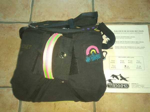 Parachute Sky Angel AP26 : Parachute secours Biplace Sky Angel AP26. Parachute secours Biplace Sky Angel AP26