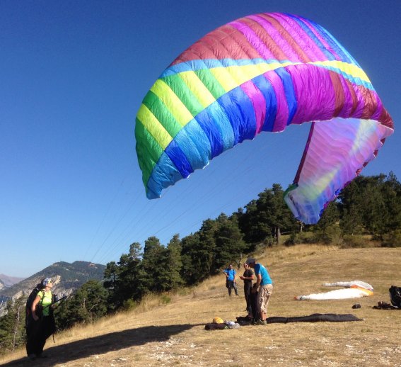 Parapente BGD Cure : Voile BGD Cure M couleur Alkaline EN-C. Voile BGD Cure M couleur Alkaline EN-C