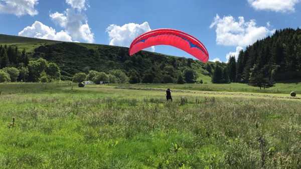 Parapente GIN Boléro 6 : GIN Boléro 6 taille XS Rouge avril 2018. GIN Boléro 6 taille XS Rouge avril 2018