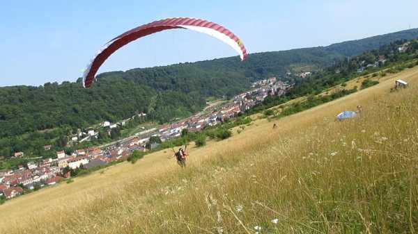 Parapente Advance Alpha 6 : Vds parapente Advance Alpha 6 démo 26m2 PTV 70-95kg. Vds parapente Advance Alpha 6 démo 26m2 PTV 70-95kg
