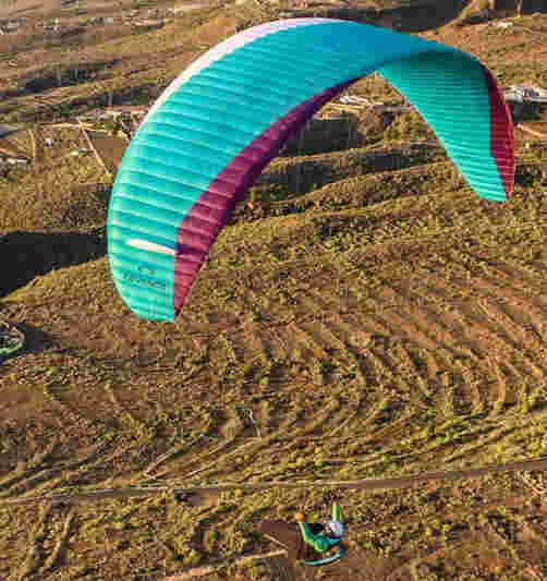 Parapente ADVANCE Sigma 10 : ADVANCE Sigma 10 Sectra T23 (70-88kg) Excellent état. ADVANCE Sigma 10 Sectra T23 (70-88kg) Excellent état