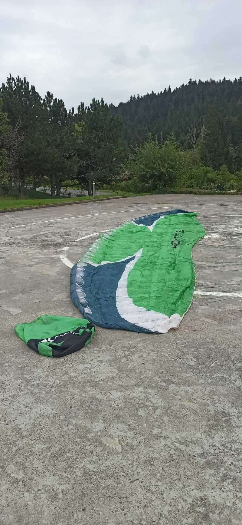 Parapente Niviuk Koyot 2 : Voile de parapente Niviuk Koyot 2 en 24m² pour 1500 euros à débattre (valeur neuve : + de 3000 euros pour les dernières Koyot). Voile de parapente Niviuk Koyot 2 en 24m² pour 1500 euros à débattre (valeur neuve : + de 3000 euros pour les dernières Koyot)
