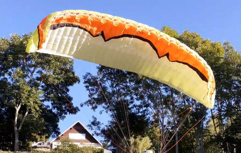 Parapente Flyng planet Spirit : Vend flyng planet Spirit taille S en très bon état. Vend flyng planet Spirit taille S en très bon état