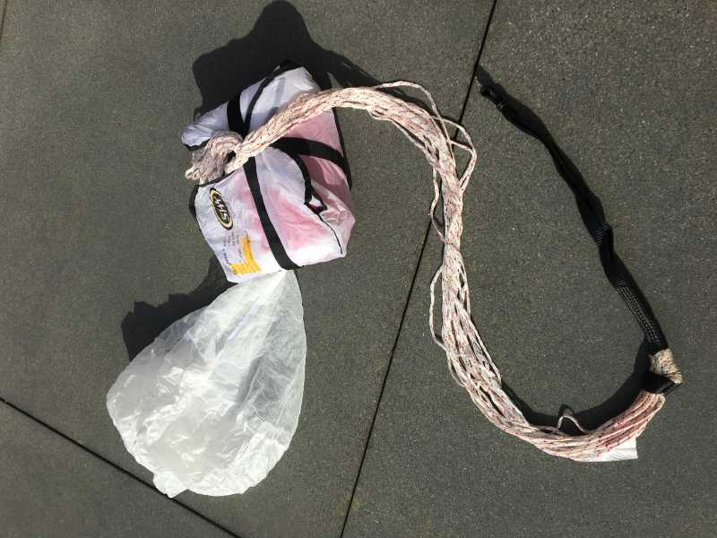 Parachute Sky Paraglider Sky Spare : Vente parachute de secours Rond Sky Paraglider (105kg) comme neuf.. Vente parachute de secours Rond Sky Paraglider (105kg) comme neuf.
