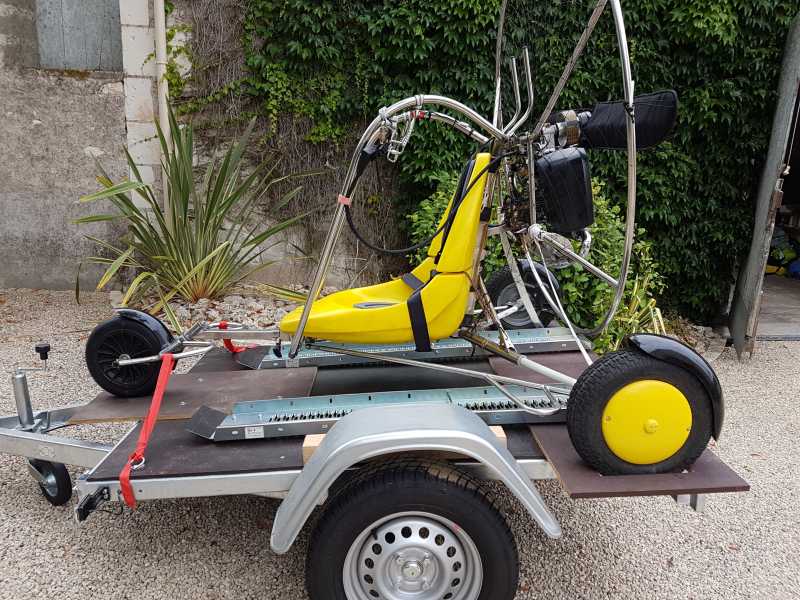 Paramoteur Adventure Funflyer : Paramoteur chariot funfyer. Paramoteur chariot funfyer