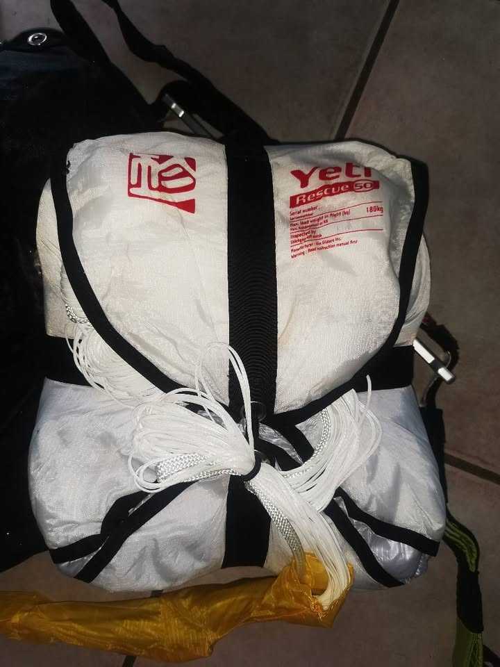 Parachute GIN Yeti : Parachute de secours GIN yeti rescue 50, PTV max 180kg. Parachute de secours GIN yeti rescue 50, PTV max 180kg