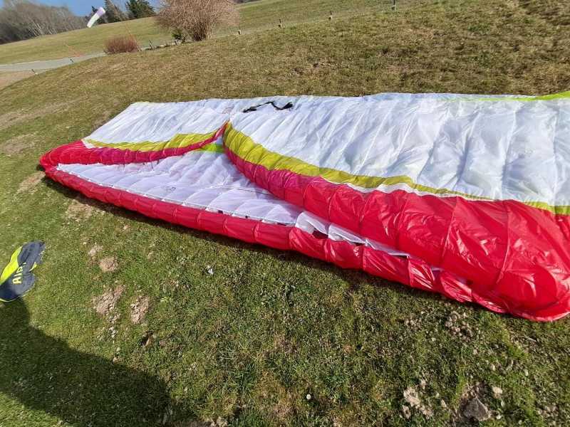 Parapente Airdesign Hero 2 : AD Hero 2 M 2023 72 heures très bon état. AD Hero 2 M 2023 72 heures très bon état